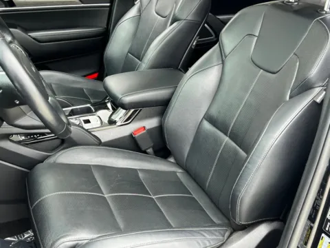 More photos of 2022 Kia Telluride SX at Noblesville Imports, IN