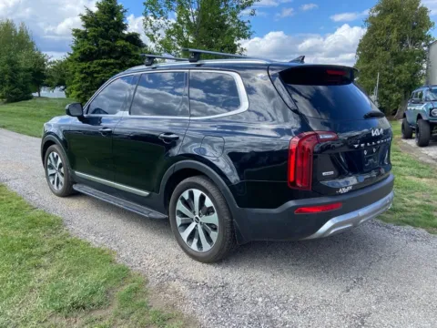 Another view of 2022 Kia Telluride SX for sale in Noblesville, IN at Noblesville Imports