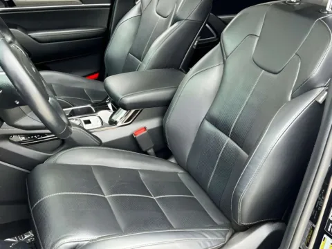 Another view of 2022 Kia Telluride SX for sale in Noblesville, IN at Noblesville Imports