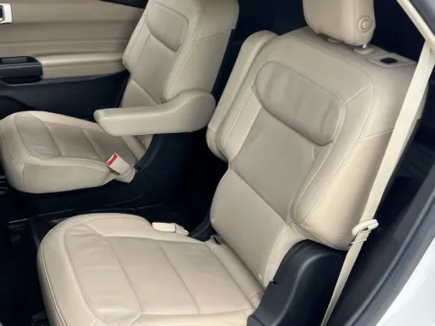 More photos of 2020 Ford Explorer Limited at Noblesville Imports, IN
