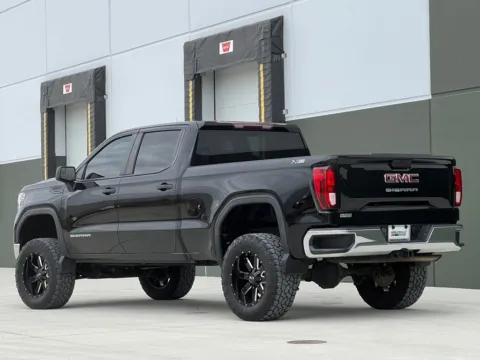 More photos of 2021 GMC Sierra 1500 at Noblesville Imports, IN