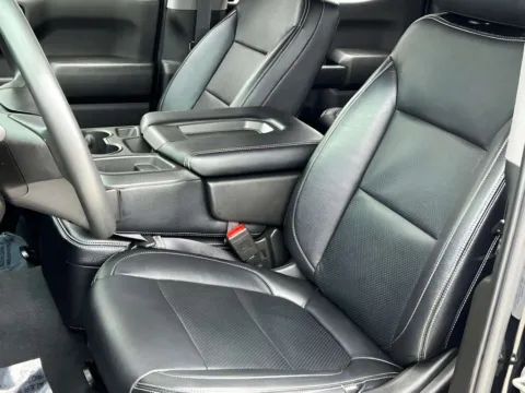 More photos of 2021 GMC Sierra 1500 at Noblesville Imports, IN