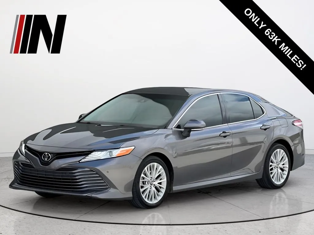 Gray 2018 Toyota Camry XLE for sale in Noblesville, IN