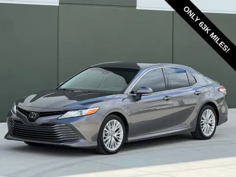 Gray 2018 Toyota Camry XLE for sale in Noblesville, IN