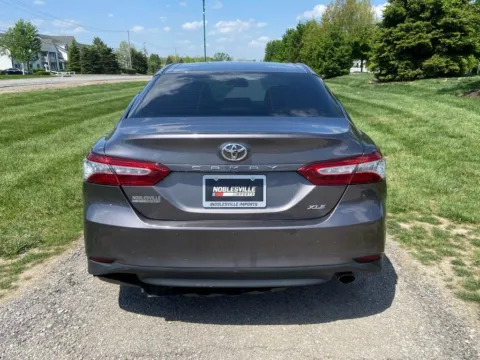 More photos of 2018 Toyota Camry XLE at Noblesville Imports, IN