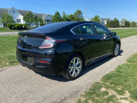 More photos of 2017 Chevrolet Volt Premier at Noblesville Imports, IN