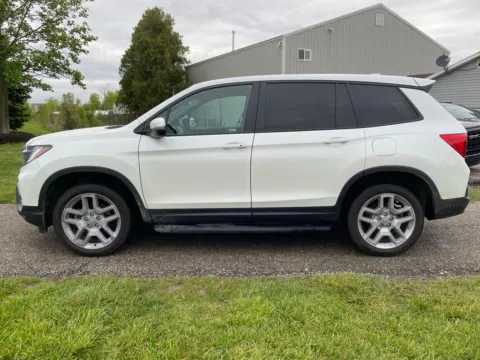 Photos of 2024 Honda Passport EX-L for sale in Noblesville, IN at Noblesville Imports