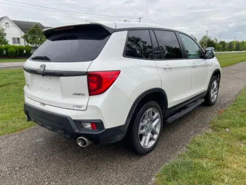 More photos of 2024 Honda Passport EX-L at Noblesville Imports, IN