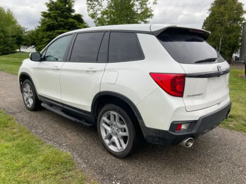 Another view of 2024 Honda Passport EX-L for sale in Noblesville, IN at Noblesville Imports