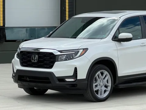 Photos of 2024 Honda Passport EX-L for sale in Noblesville, IN at Noblesville Imports