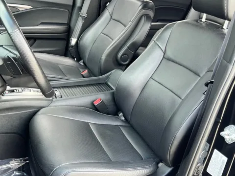 More photos of 2023 Honda Passport EX-L at Noblesville Imports, IN