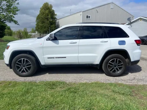 Photos of 2019 Jeep Grand Cherokee Trailhawk for sale in Noblesville, IN at Noblesville Imports