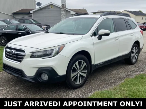 White 2018 Subaru Outback 2.5i for sale in Noblesville, IN