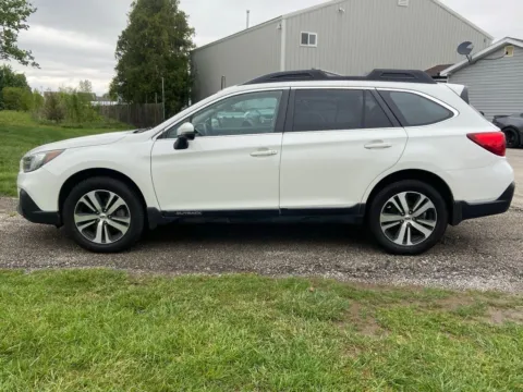 Photos of 2018 Subaru Outback 2.5i for sale in Noblesville, IN at Noblesville Imports