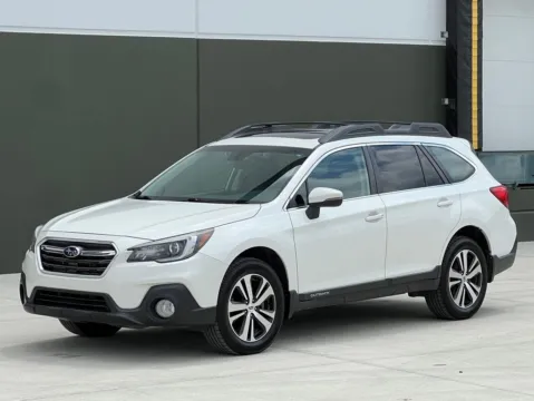White 2018 Subaru Outback 2.5i for sale in Noblesville, IN