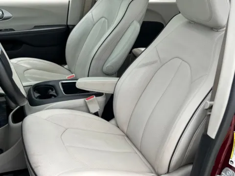 More photos of 2018 Chevrolet Camaro 1LT at Noblesville Imports, IN