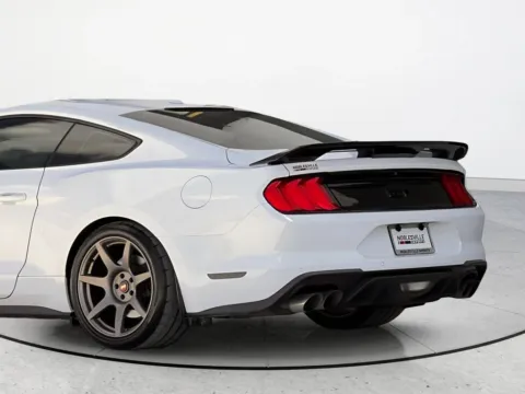More photos of 2019 Ford Mustang GT Premium at Noblesville Imports, IN