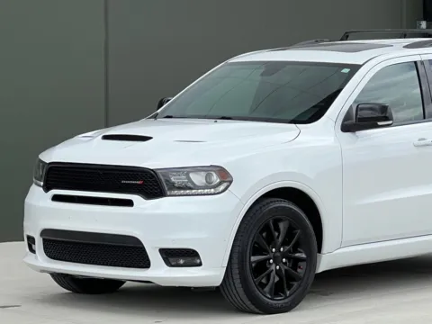 More photos of 2018 Dodge Durango R/T at Noblesville Imports, IN