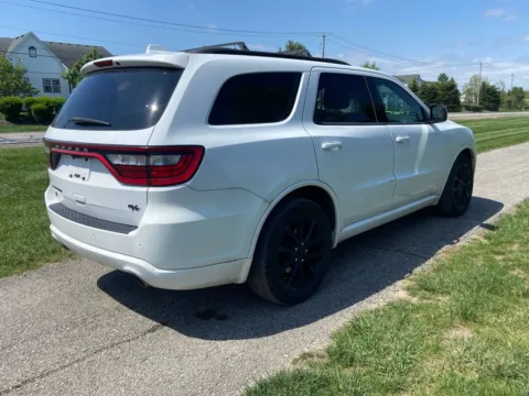 More photos of 2018 Dodge Durango R/T at Noblesville Imports, IN