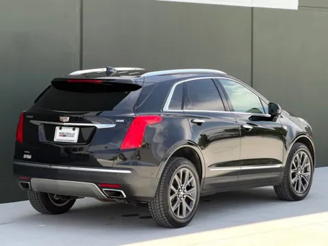 Photos of 2018 Cadillac XT5 Platinum for sale in Noblesville, IN at Noblesville Imports