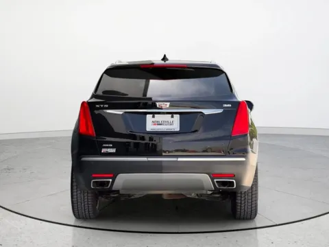 More photos of 2018 Cadillac XT5 Platinum at Noblesville Imports, IN