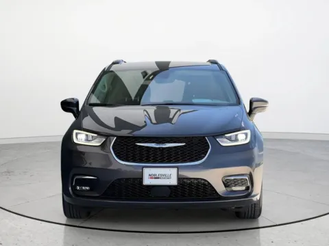 Another view of 2022 Chrysler Pacifica Touring L for sale in Noblesville, IN at Noblesville Imports