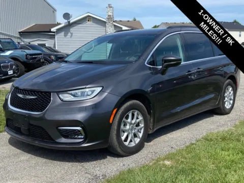 Unknown 2022 Chrysler Pacifica Touring L for sale in Noblesville, IN