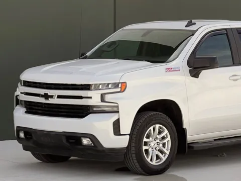 More photos of 2019 Chevrolet Silverado 1500 RST at Noblesville Imports, IN