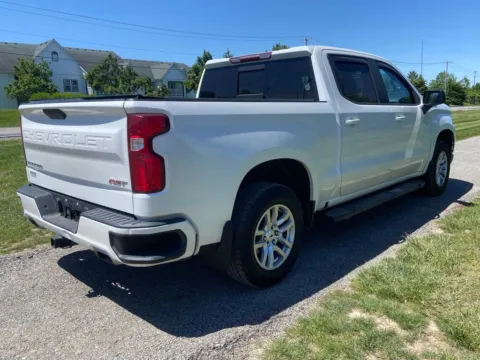 More photos of 2019 Chevrolet Silverado 1500 RST at Noblesville Imports, IN