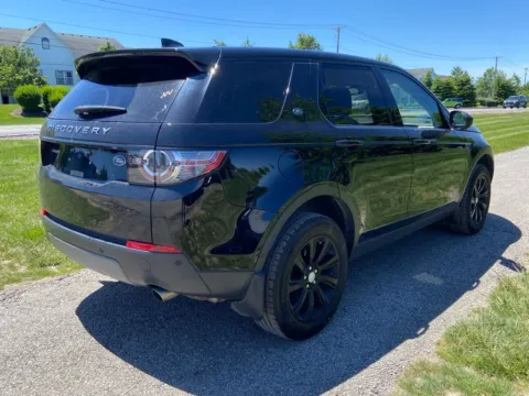 More photos of 2019 Land Rover Discovery Sport SE at Noblesville Imports, IN
