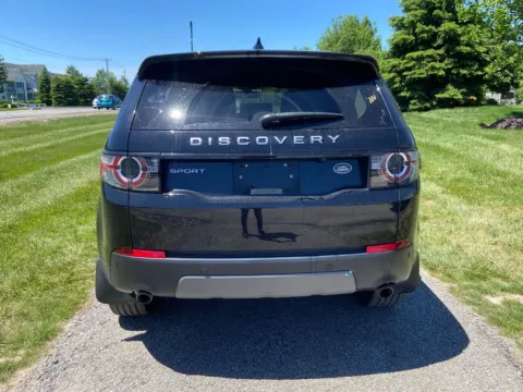 More photos of 2019 Land Rover Discovery Sport SE at Noblesville Imports, IN