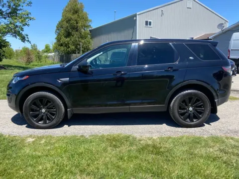 Photos of 2019 Land Rover Discovery Sport SE for sale in Noblesville, IN at Noblesville Imports