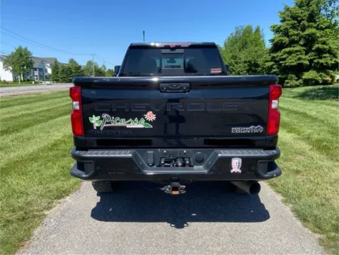 More photos of 2020 Chevrolet Silverado 3500HD High Country at Noblesville Imports, IN