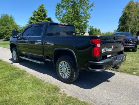 Another view of 2020 Chevrolet Silverado 3500HD High Country for sale in Noblesville, IN at Noblesville Imports