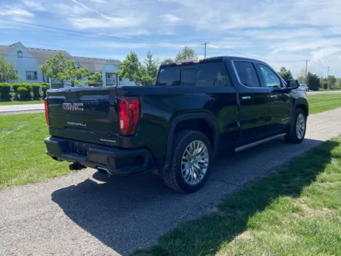 More photos of 2019 GMC Sierra 1500 Denali at Noblesville Imports, IN