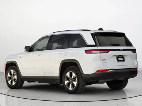 More photos of 2022 Jeep Grand Cherokee 4xe at Noblesville Imports, IN