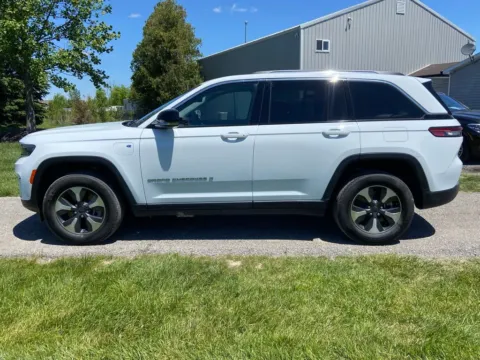 Photos of 2022 Jeep Grand Cherokee 4xe for sale in Noblesville, IN at Noblesville Imports