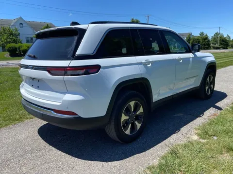 More photos of 2022 Jeep Grand Cherokee 4xe at Noblesville Imports, IN