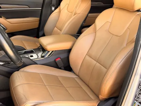 More photos of 2021 Kia Telluride SX at Noblesville Imports, IN