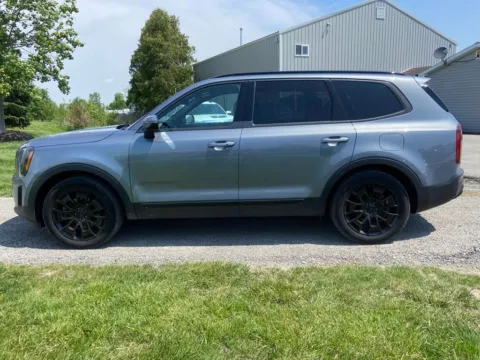 Photos of 2021 Kia Telluride SX for sale in Noblesville, IN at Noblesville Imports