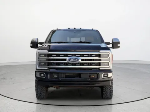More photos of 2023 Ford F-350SD Platinum at Noblesville Imports, IN