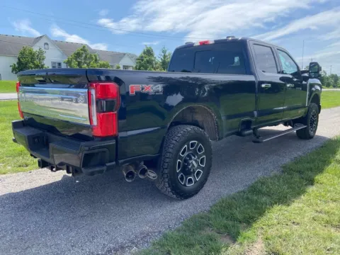 More photos of 2023 Ford F-350SD Platinum at Noblesville Imports, IN