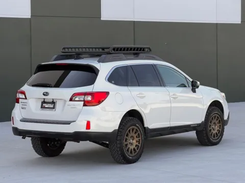 Photos of 2016 Subaru Outback 3.6R for sale in Noblesville, IN at Noblesville Imports