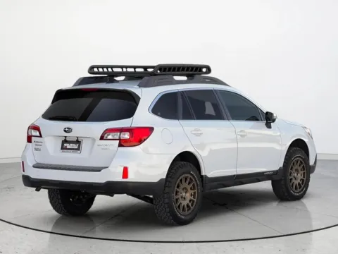 Photos of 2016 Subaru Outback 3.6R for sale in Noblesville, IN at Noblesville Imports