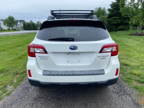 More photos of 2016 Subaru Outback 3.6R at Noblesville Imports, IN