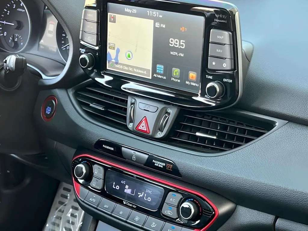 2018 Hyundai Elantra GT GT Sport - Photo 27