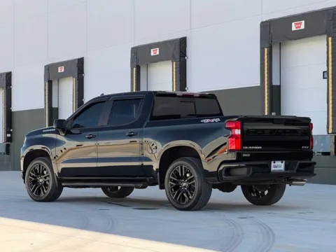 More photos of 2019 Chevrolet Silverado 1500 RST at Noblesville Imports, IN