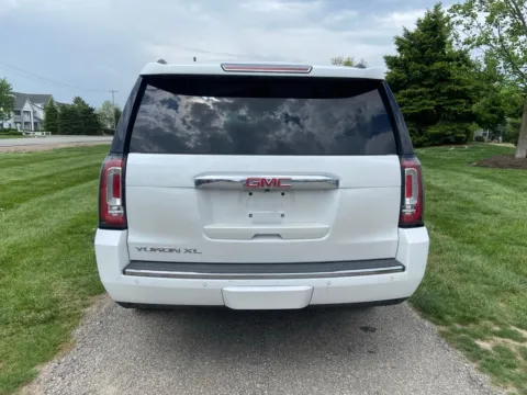 More photos of 2020 GMC Yukon XL Denali at Noblesville Imports, IN