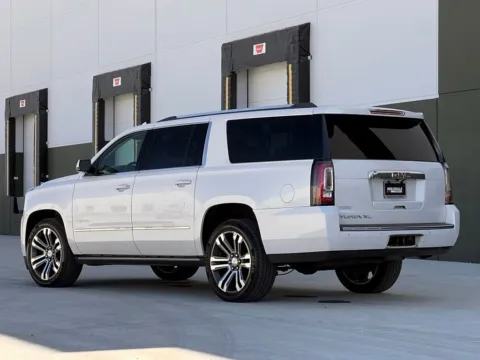 More photos of 2020 GMC Yukon XL Denali at Noblesville Imports, IN