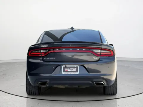 More photos of 2018 Dodge Charger R/T at Noblesville Imports, IN
